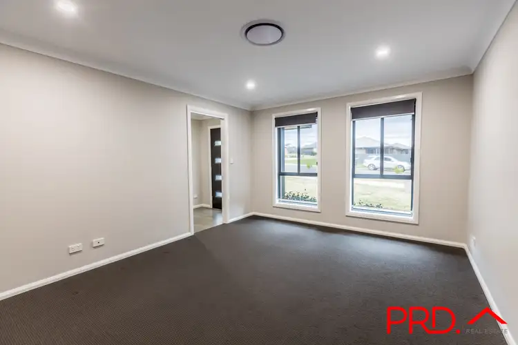 Third view of Homely house listing, 100 Verdelho Drive, Tamworth NSW 2340