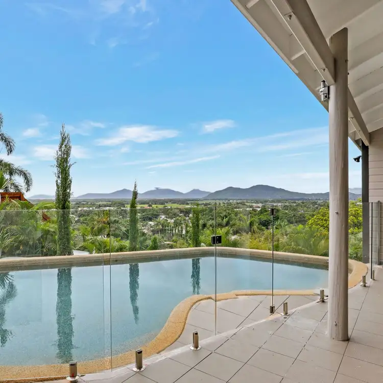 6 Darkin Close, Smithfield QLD 4878