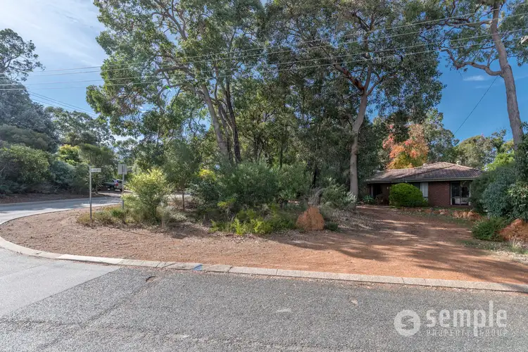 1 Wallis Lane, Lesmurdie WA 6076