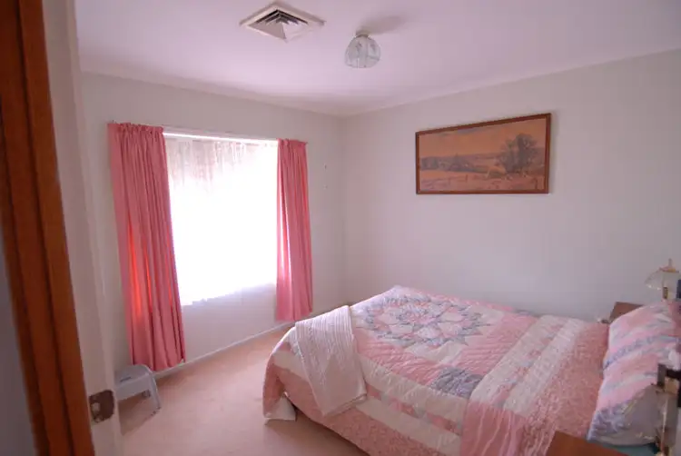 Fifth view of Homely house listing, 10 STRATTON COURT, Deniliquin NSW 2710