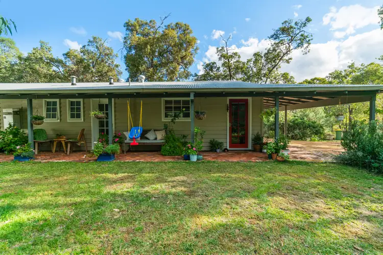 9 Hilltop Close, Mahogany Creek WA 6072
