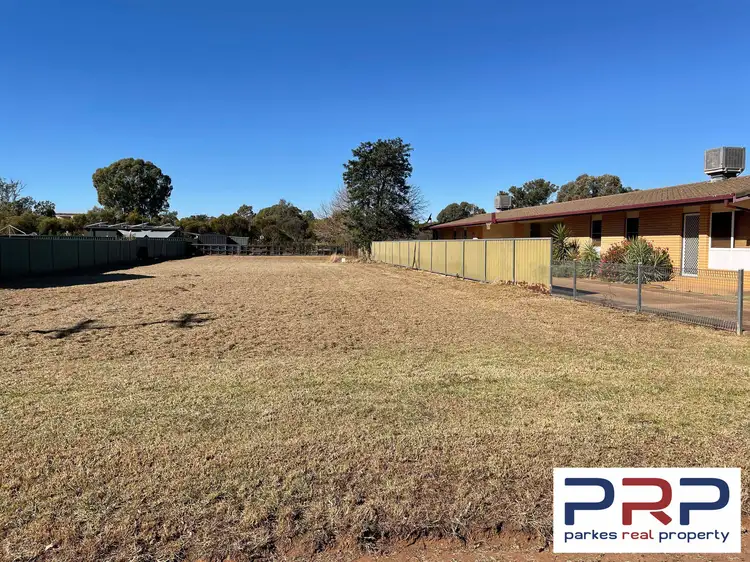 75 Long Street, Trundle NSW 2875