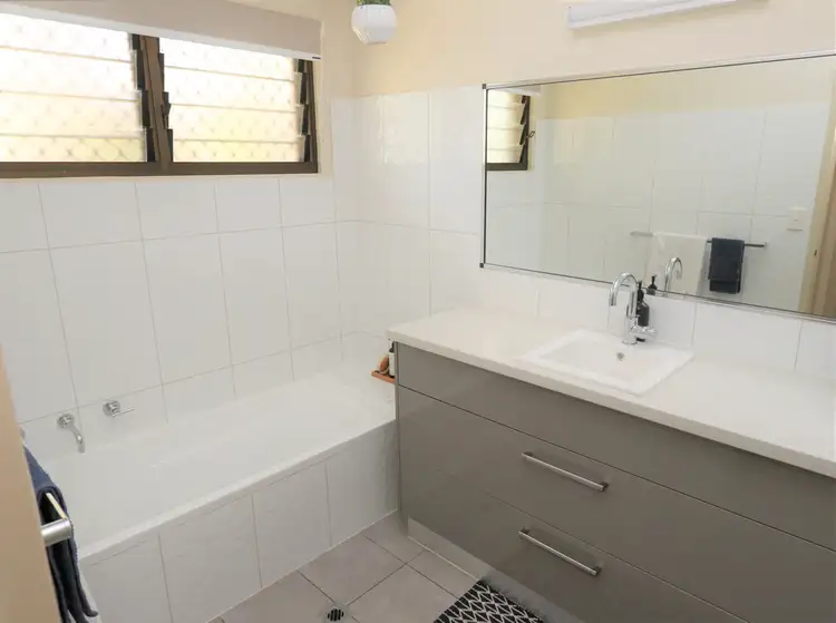 Third view of Homely house listing, 2 Gibson Court, Katherine NT 850