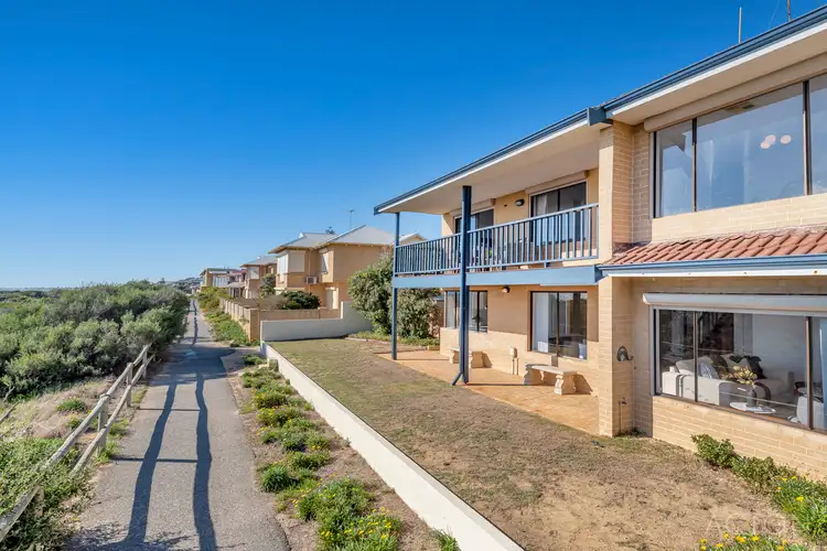 2/12 Quamby Court, Silver Sands WA 6210