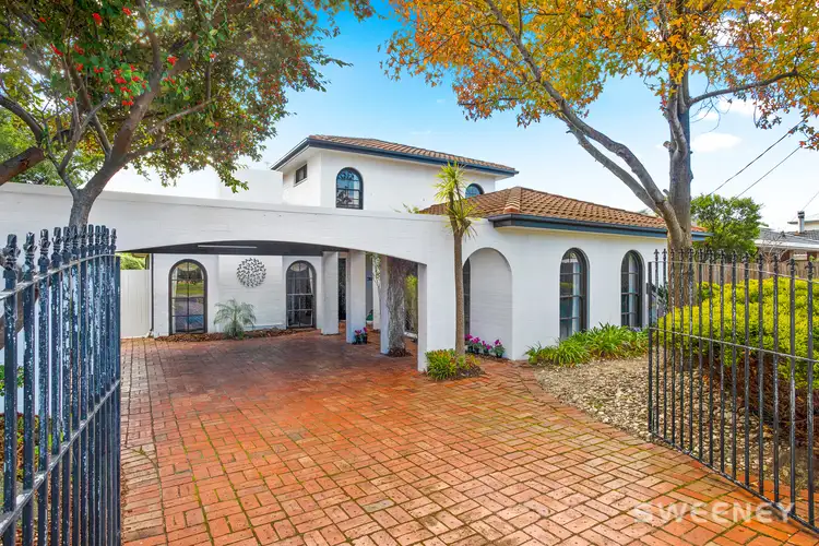 39 Somers Parade, Altona VIC 3018