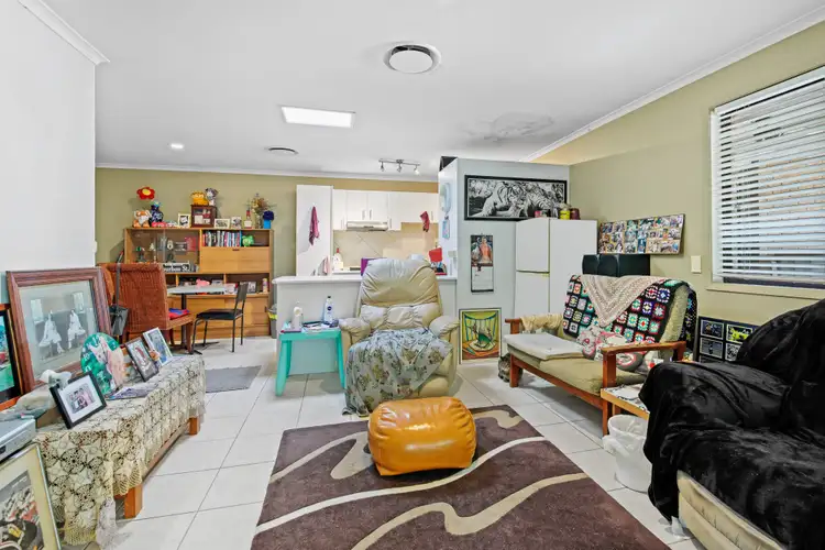 2/216 Olsen Avenue, Arundel QLD 4214