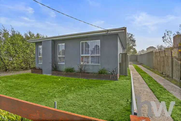 11 Dwyer Street, Winchelsea VIC 3241