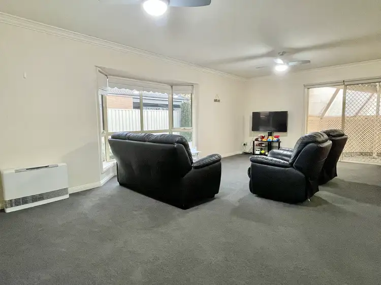 Sixth view of Homely house listing, 2/9 Barton Drive, Horsham VIC 3400