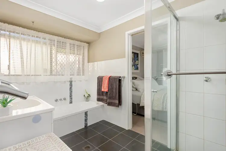 Sixth view of Homely house listing, 18 Boulia Court, Durack QLD 4077