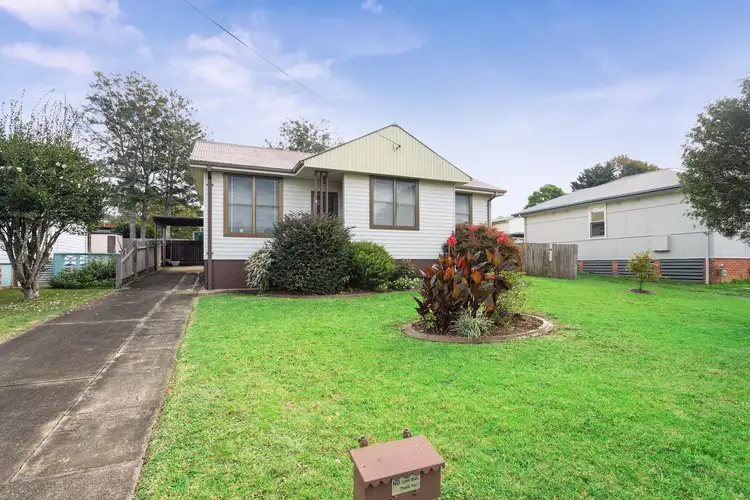 5 Burr Avenue, Nowra NSW 2541