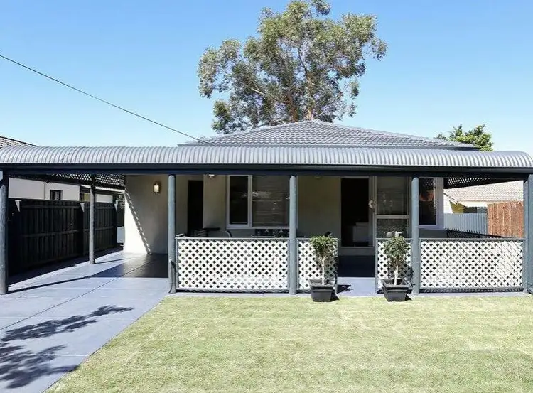 10 Dudley Street, Rivervale WA 6103