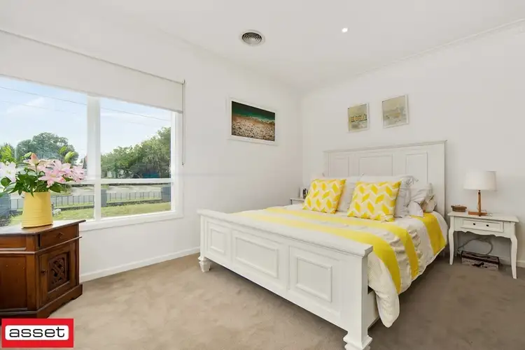 Fourth view of Homely house listing, 5 Bayside Grove, Seaford VIC 3198