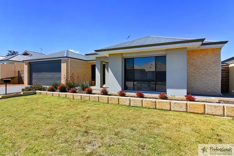 Main view of Homely house listing, 10 Kingfisher Drive, Collie WA 6225