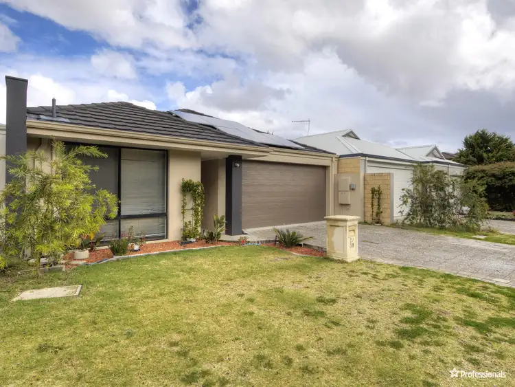 Second view of Homely house listing, 2/39 Maida Vale Road, Maida Vale WA 6057