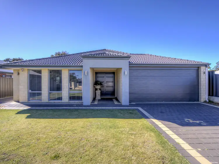 8 Woronora Close, Maida Vale WA 6057