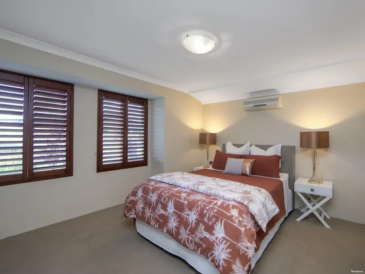 11 Silica Road, Wattle Grove WA 6107