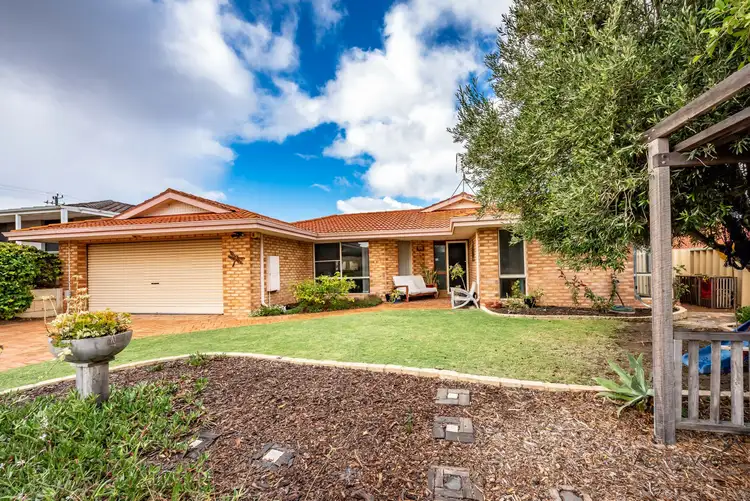 6 Parson Court, Tarcoola Beach WA 6530