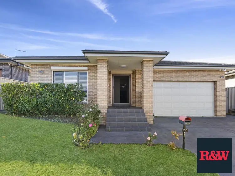 150 Flynn Avenue, Middleton Grange NSW 2171