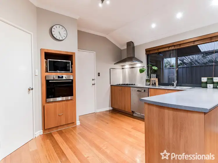 Second view of Homely house listing, 8 Delaporte Turn, Baldivis WA 6171