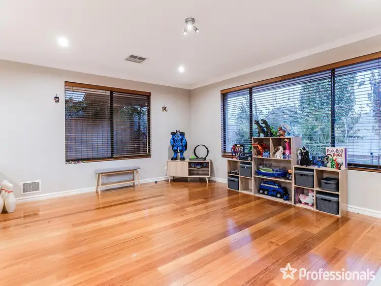 Seventh view of Homely house listing, 8 Delaporte Turn, Baldivis WA 6171