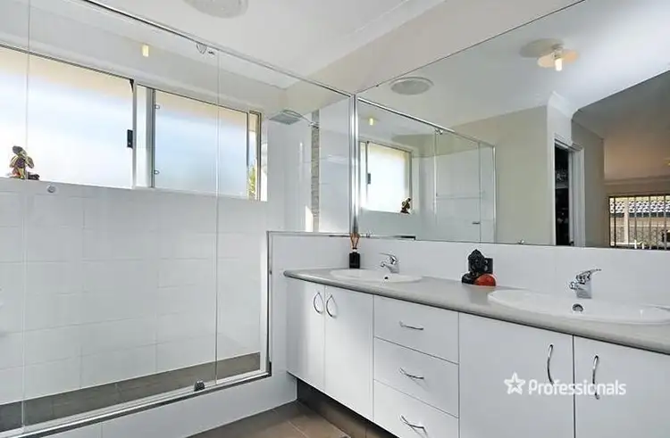 Seventh view of Homely house listing, 4/5 Arpent Link, Brabham WA 6055