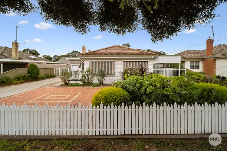 28 Neil Street, Kangaroo Flat VIC 3555
