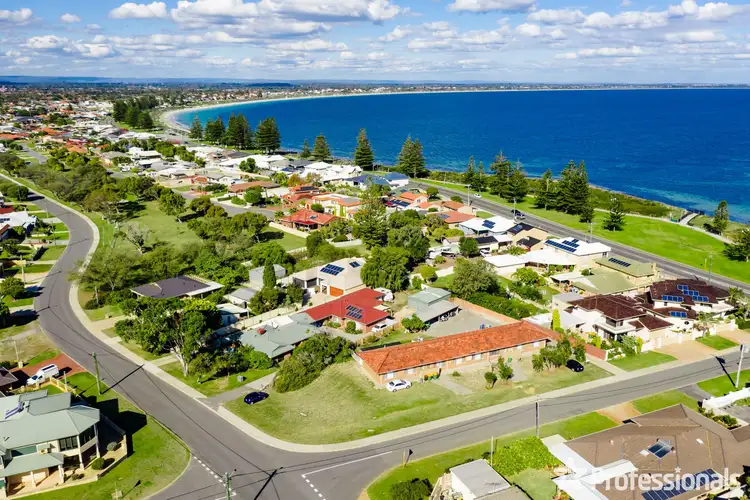 Second view of Homely block of units listing, 3 Berry Street, Safety Bay WA 6169