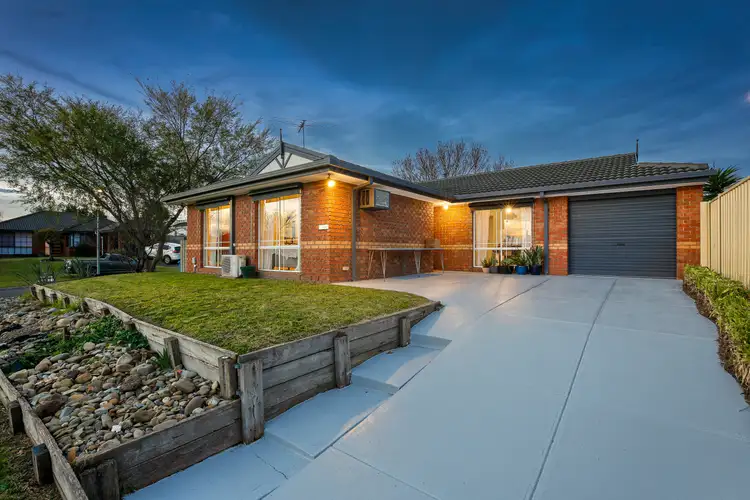 2 Craft Walk, Narre Warren South VIC 3805