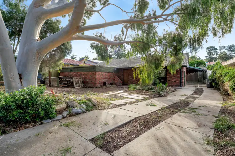 13 Chilcomb Drive, Huntfield Heights SA 5163