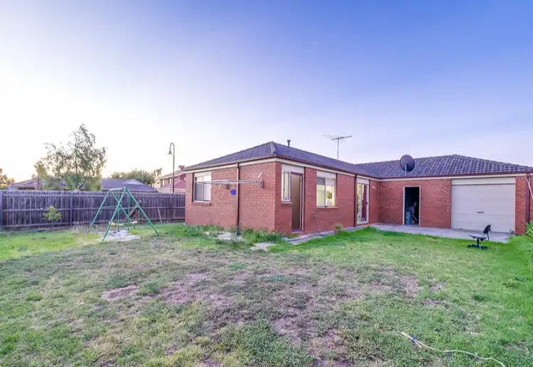Second view of Homely house listing, 8 Keats Court, Truganina VIC 3029