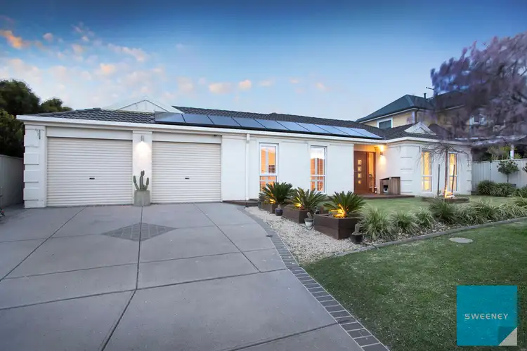 Second view of Homely house listing, 5 Swanhurst Green, Caroline Springs VIC 3023