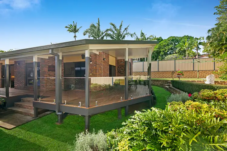 34 Whitian Drive, Carrara QLD 4211