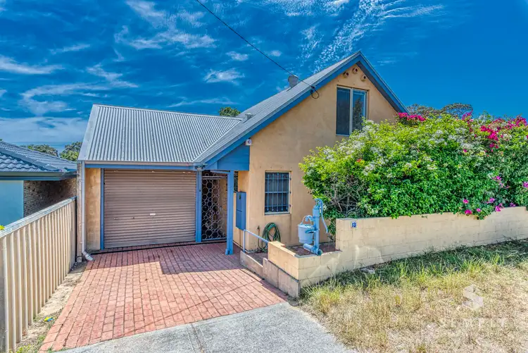13 Quickly Crescent, Hamilton Hill WA 6163