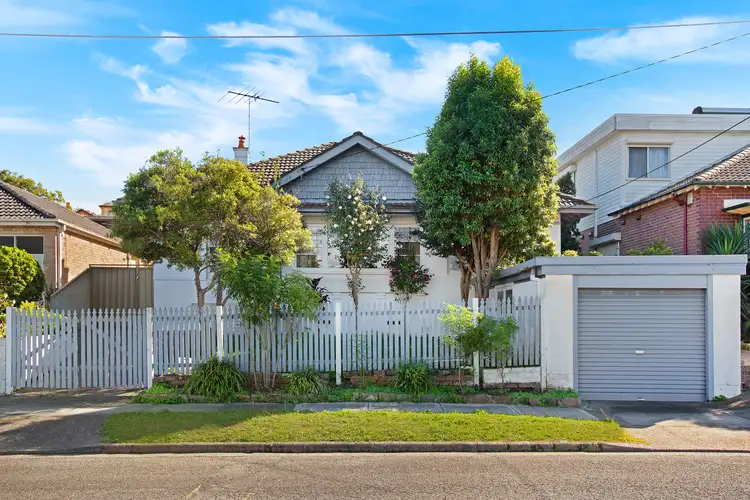 6 Linwood Ave, Bexley NSW 2207