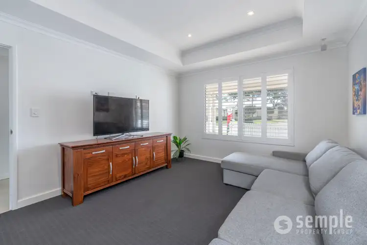 Fifth view of Homely house listing, 11 Aromatic Crescent, Atwell WA 6164