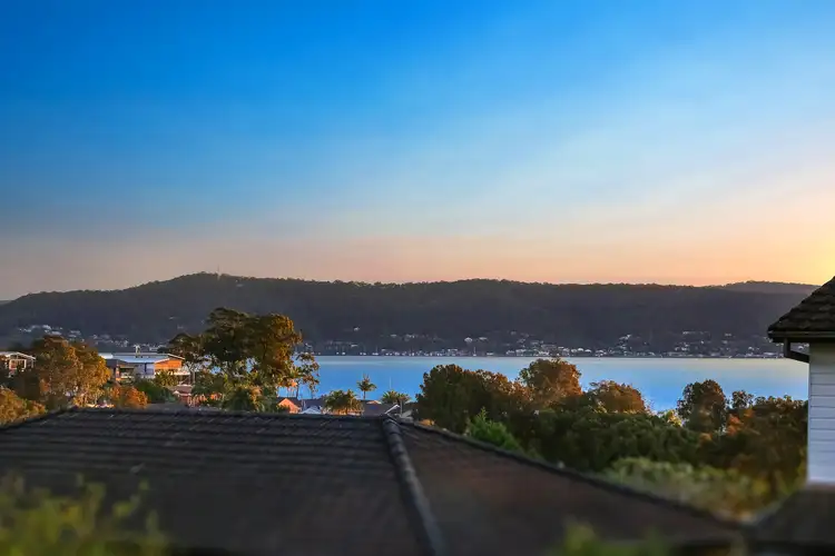 Third view of Homely house listing, 5 Roslyn Gardens, Green Point NSW 2251