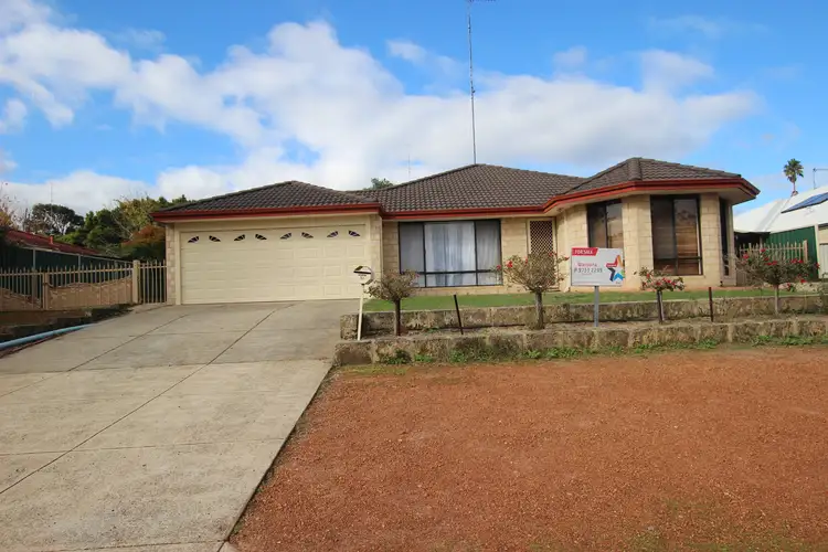 30 King Street, Waroona WA 6215