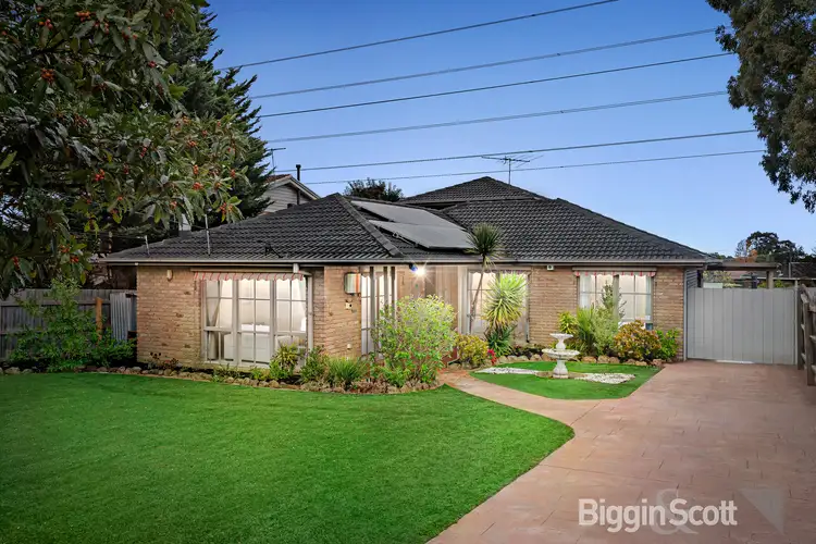 32 Whitehaven Crescent, Mulgrave VIC 3170