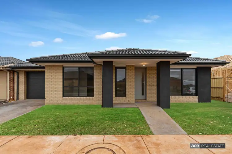 Second view of Homely house listing, 68 Gilfillan Circuit, Thornhill Park VIC 3335