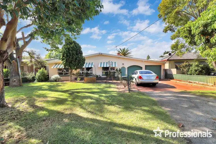 8 Cranwell Street, Thornlie WA 6108