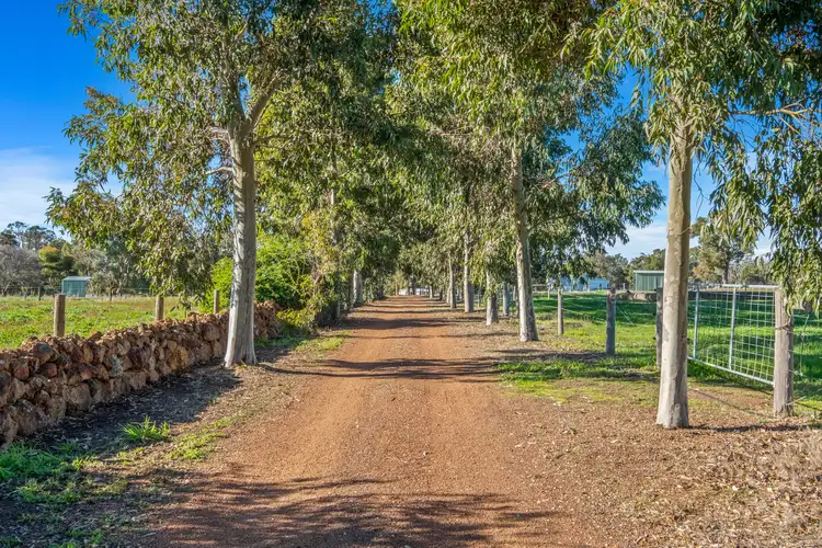 350 Douglas Road, Chidlow WA 6556
