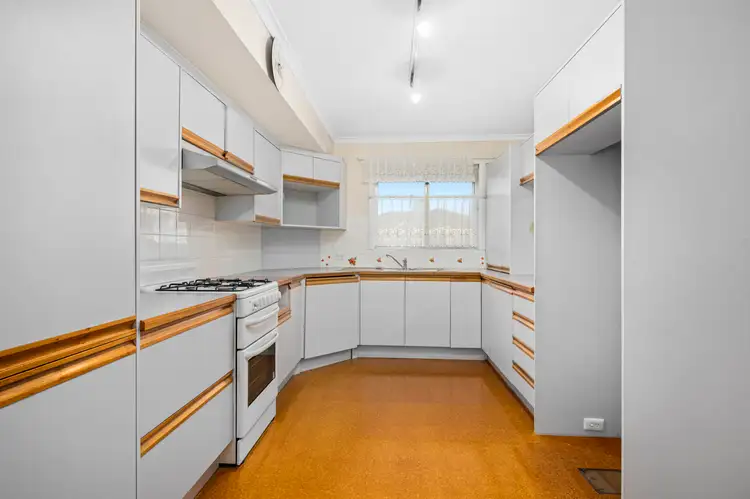 Third view of Homely house listing, 3 Elissa Court, Cheltenham VIC 3192