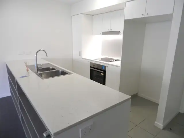 Sixth view of Homely unit listing, 132/75 CENTRAL LANE, Gladstone Central QLD 4680