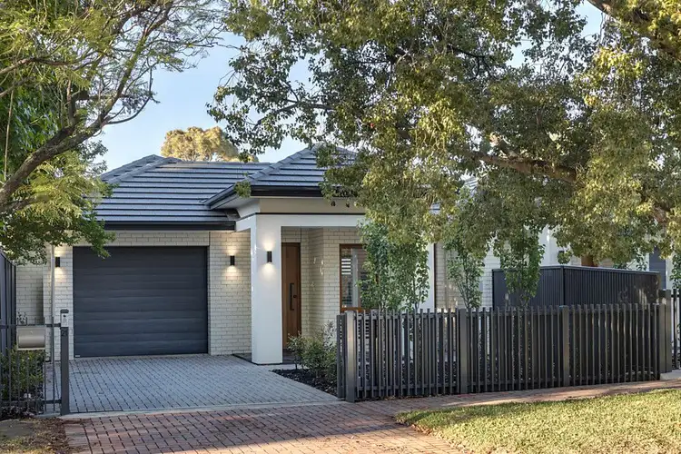 21 Barker Grove