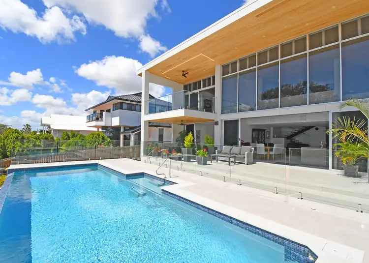 167 Esplanade, Point Vernon QLD 4655