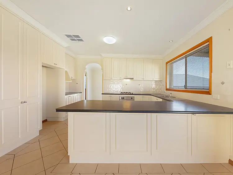 Fourth view of Homely house listing, 5 Medinah Court, Wodonga VIC 3690