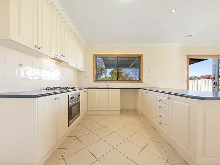 Fifth view of Homely house listing, 5 Medinah Court, Wodonga VIC 3690