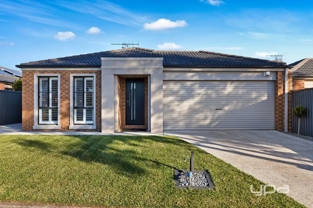 Main view of Homely house listing, 18 Hatchlands Drive, Deer Park VIC 3023