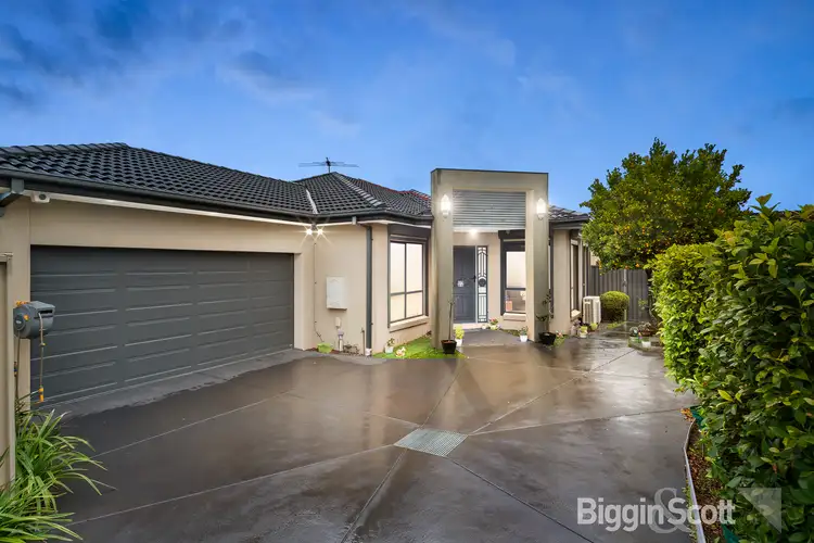 Main view of Homely unit listing, 2/18 Peace Street, Springvale VIC 3171