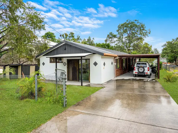 3 Broadmere Street, Annerley QLD 4103